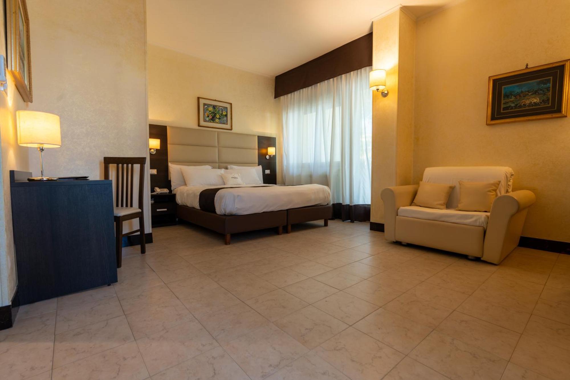 Hotel Villa Bisceglie Eksteriør bilde